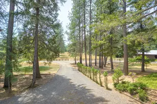 1625 Crow Rd, Merlin, OR 97532 - Photo 40