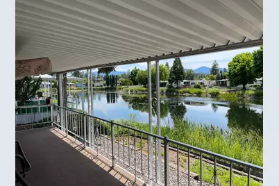 260 Lakeview Drive, Grants Pass, OR 97526 - Photo 4