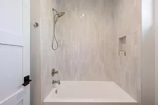 3338 NW Leavitt Ln, Bend, OR 97703 - Photo 34