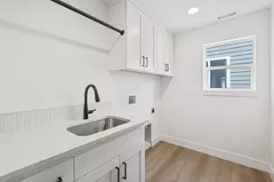 21145 NE Beall Dr, Bend, OR 97701 - Photo 26