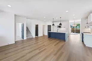 21145 NE Beall Dr, Bend, OR 97701 - Photo 8