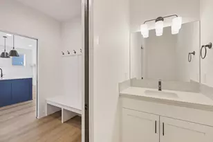 21145 NE Beall Dr, Bend, OR 97701 - Photo 30