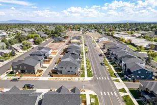 21145 NE Beall Dr, Bend, OR 97701 - Photo 40