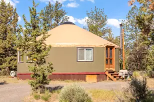 60360 Horse Butte Rd, Bend, OR 97702 - Photo 10