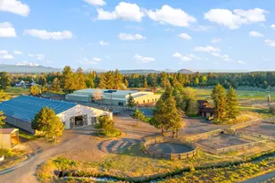 60360 Horse Butte Rd, Bend, OR 97702 - Photo 2