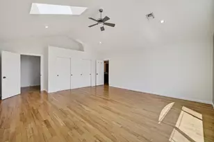 2044 NE Cradle Mountain Way, Bend, OR 97701 - Photo 30