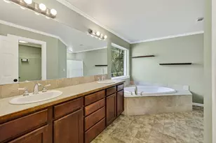 2044 NE Cradle Mountain Way, Bend, OR 97701 - Photo 22