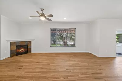 2044 NE Cradle Mountain Way, Bend, OR 97701 - Photo 8