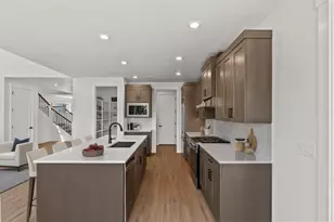 61051 SE Ledger Ln, Bend, OR 97702 - Photo 4