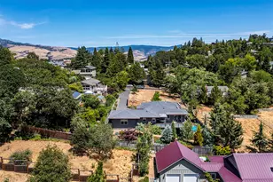 753 Wrights Creek Dr, Ashland, OR 97520 - Photo 38