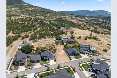 1828 Plateau Drive, Medford, OR 97504 - Photo 14