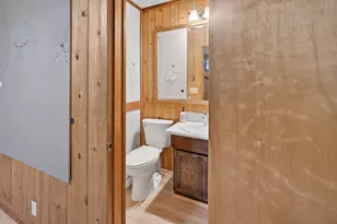 2170 NE 8th St, Bend, OR 97701 - Photo 30