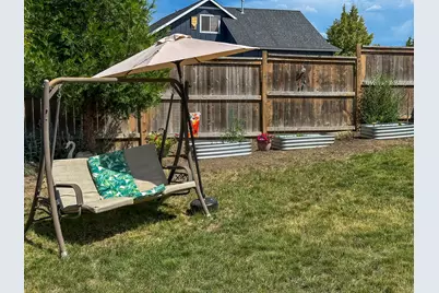 821 Quail Point Drive, Klamath Falls, OR 97601 - Photo 54