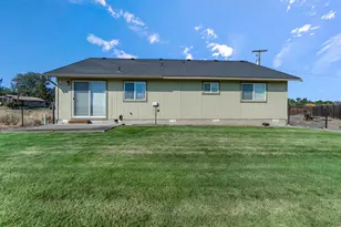 639 SE 10th St, Madras, OR 97741 - Photo 20