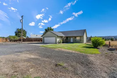 639 SE 10th Street, Madras, OR 97741 - Photo 24