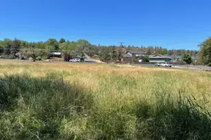 585 SW Fairgrounds Rd, Madras, OR 97741 - Photo 4