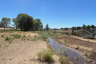 585 SW Fairgrounds Rd, Madras, OR 97741 - Photo 8