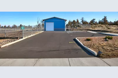 932 SE 4th Court, Redmond, OR 97756 - Photo 4