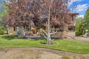 65885 Pronghorn Estates Dr, Bend, OR 97701 - Photo 48