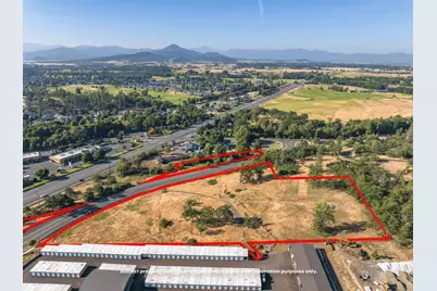 10569 Hannon Road, Eagle Point, OR 97524 - Photo 2