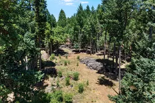 180 White Oak Dr, Cave Junction, OR 97523 - Photo 26