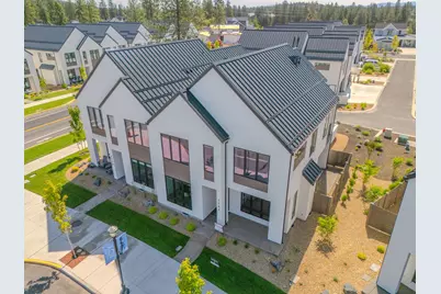 1142 NW Ochoa Drive, Bend, OR 97703 - Photo 2