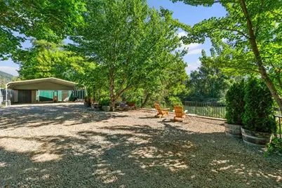 5508 Rogue River Highway, Gold Hill, OR 97525 - Photo 6