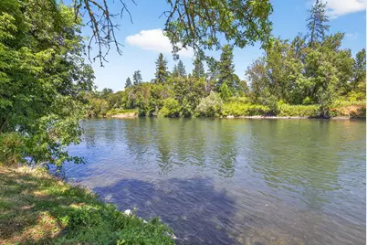 5508 Rogue River Highway, Gold Hill, OR 97525 - Photo 32