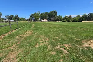 695 Lozier Ln, Medford, OR 97501 - Photo 6