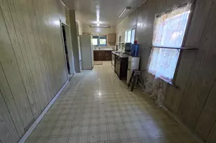 695 Lozier Ln, Medford, OR 97501 - Photo 18