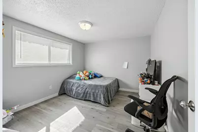 316 W 3rd Street, Phoenix, OR 97535 - Photo 10