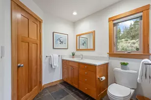 17373 S Century Dr, Bend, OR 97707 - Photo 24