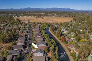 20868 Tamar Ln, Bend, OR 97702 - Photo 6