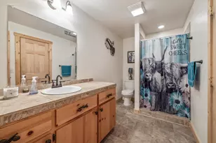 7608 Skycrest Dr, Klamath Falls, OR 97601 - Photo 46