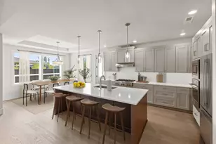 1361 NW Ochoa Dr, Bend, OR 97703 - Photo 8