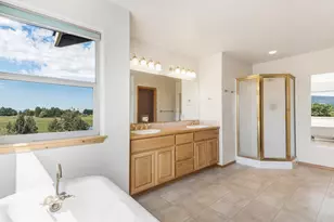 10934 SW Fleming Rd, Powell Butte, OR 97753 - Photo 24