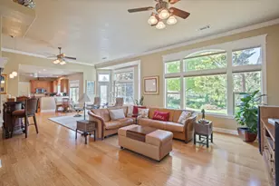 308 Crume Dr, Grants Pass, OR 97526 - Photo 32