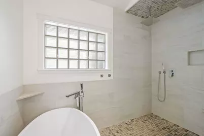 19357 Golden Lake Court, Bend, OR 97702 - Photo 12