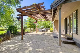 19357 Golden Lake Ct, Bend, OR 97702 - Photo 30