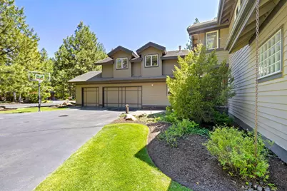 19357 Golden Lake Court, Bend, OR 97702 - Photo 2