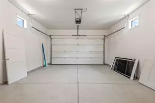 988 E Black Butte Ave, Sisters, OR 97759 - Photo 30