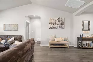 1632 Pearl Eye Ln, Medford, OR 97504 - Photo 12