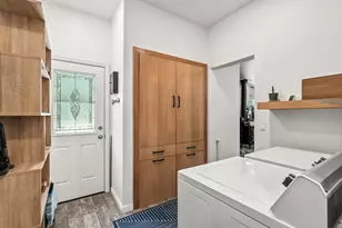 3806 Jumpoff Joe Creek Rd, Grants Pass, OR 97526 - Photo 18