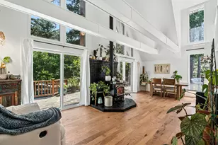 3806 Jumpoff Joe Creek Rd, Grants Pass, OR 97526 - Photo 8