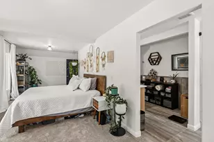 3806 Jumpoff Joe Creek Rd, Grants Pass, OR 97526 - Photo 12