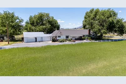 22990 Hwy 50, Merrill, OR 97633 - Photo 4