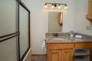 65055 Old Bend Redmond Hwy, Bend, OR 97703 - Photo 18