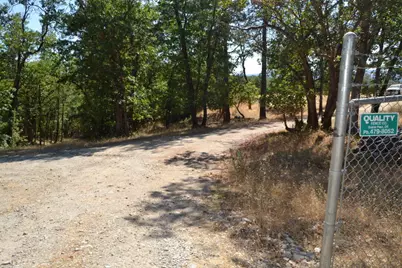 785 Harris Road, Grants Pass, OR 97526 - Photo 6