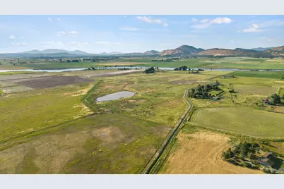 Crystal Springs #NKA 0, Klamath Falls, OR 97603 - Photo 14