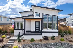 3769 SW 43rd St, Redmond, OR 97756 - Photo 2